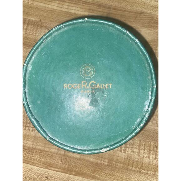 Barely Used ROGER & GALLET Silkening Dusting Powder Talc 4.5 Oz RARE Vintage - Picture 2 of 8